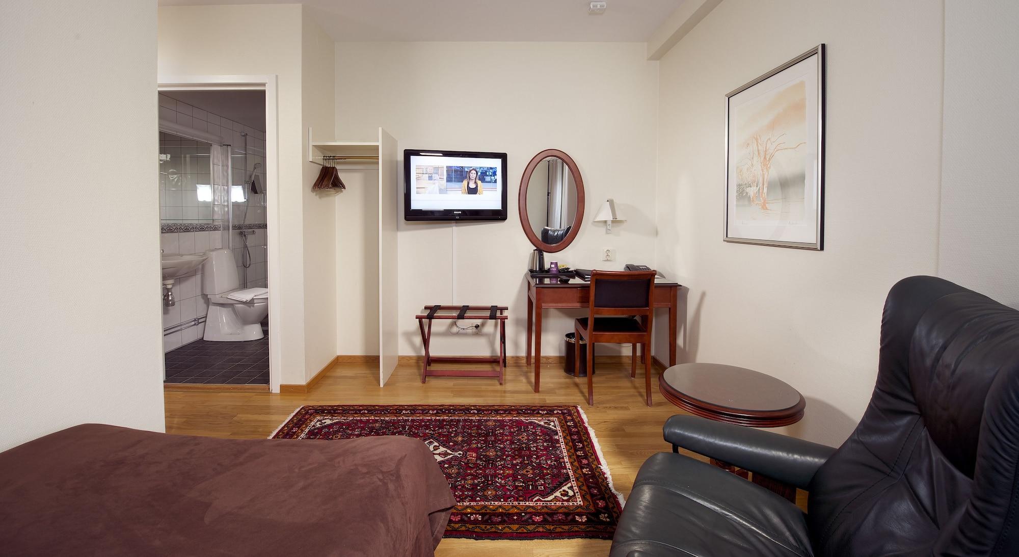 וקשה Home Hotel Cardinal מראה חיצוני תמונה
