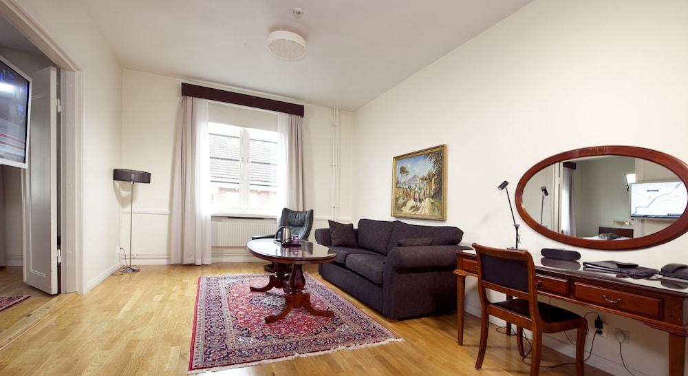 וקשה Home Hotel Cardinal מראה חיצוני תמונה