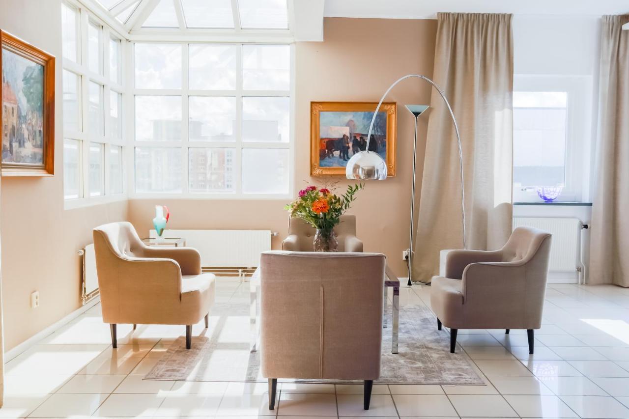 וקשה Home Hotel Cardinal מראה חיצוני תמונה
